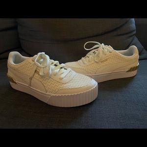 PUMA Women's Carina Lift Sneaker 9.5 Gold and Marshmallow